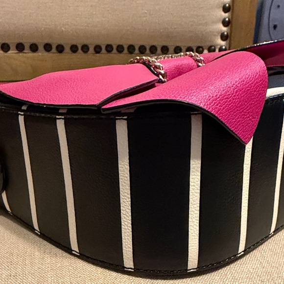 Betsey Johnson Bow Crossbody Bag - Picture 12 of 14